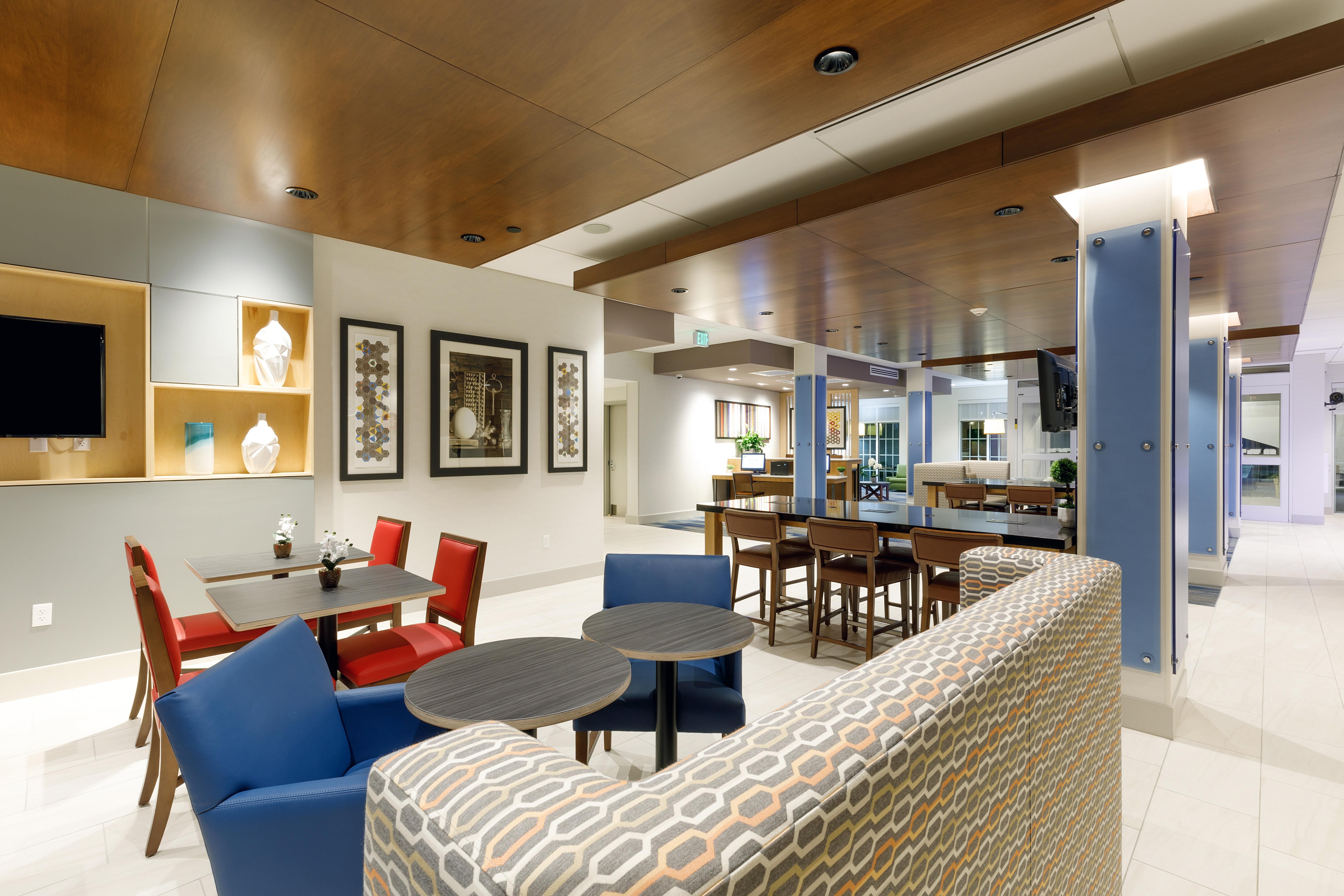 Holiday Inn Express & Suites - Sturbridge By Ihg Kültér fotó