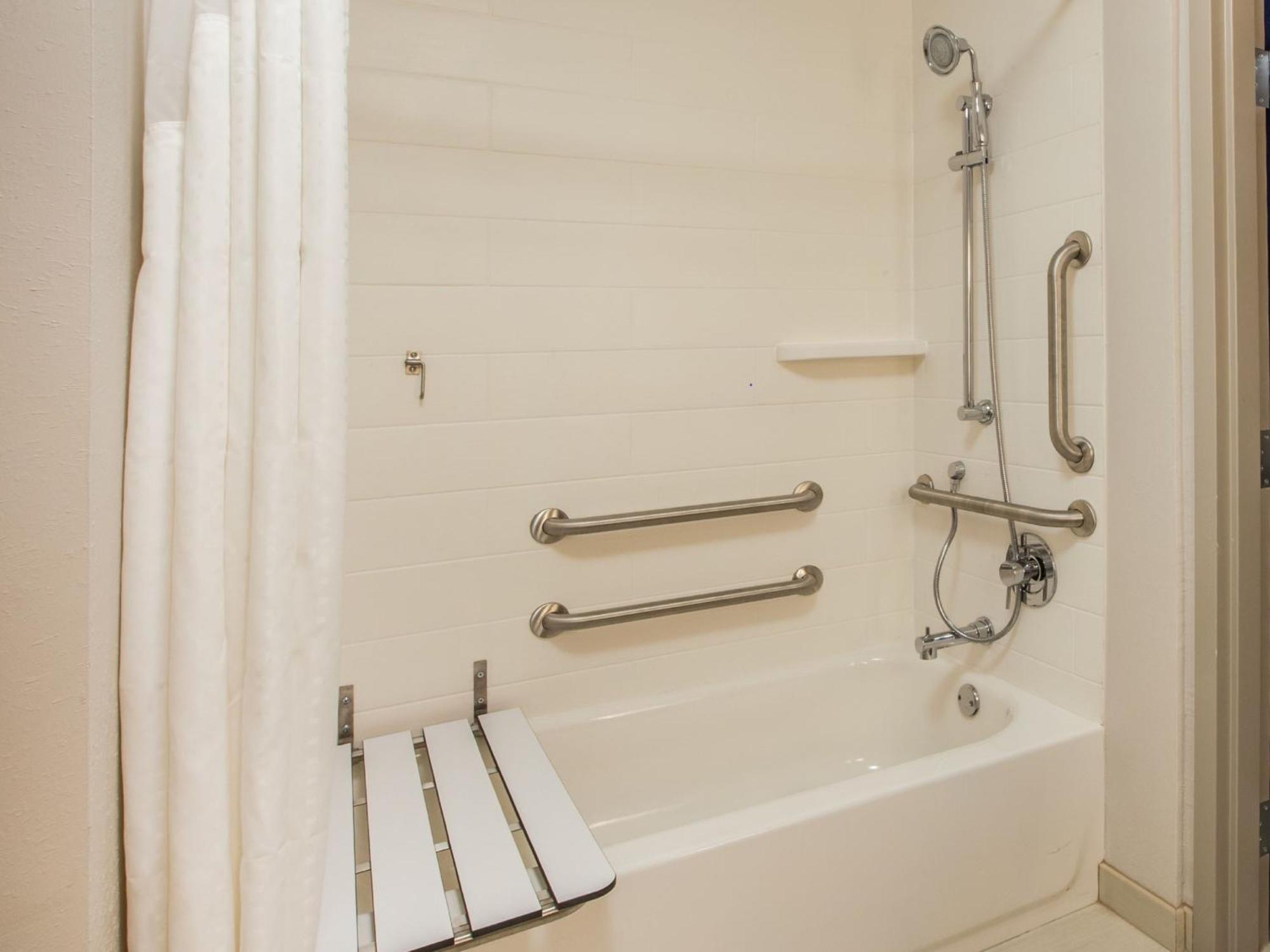 Holiday Inn Express & Suites - Sturbridge By Ihg Kültér fotó