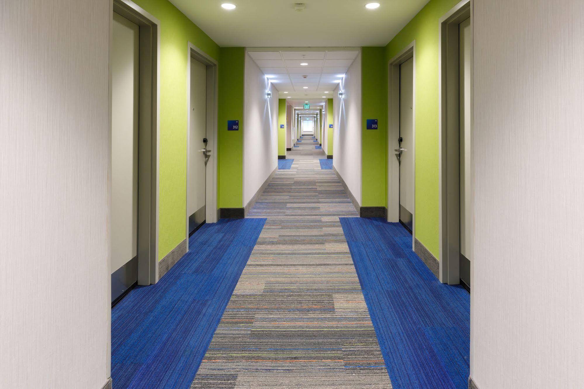 Holiday Inn Express & Suites - Sturbridge By Ihg Kültér fotó